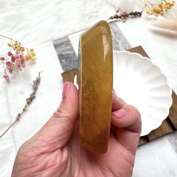 Cute Small Fluorite Heart Bowl - Picture 4 of 7